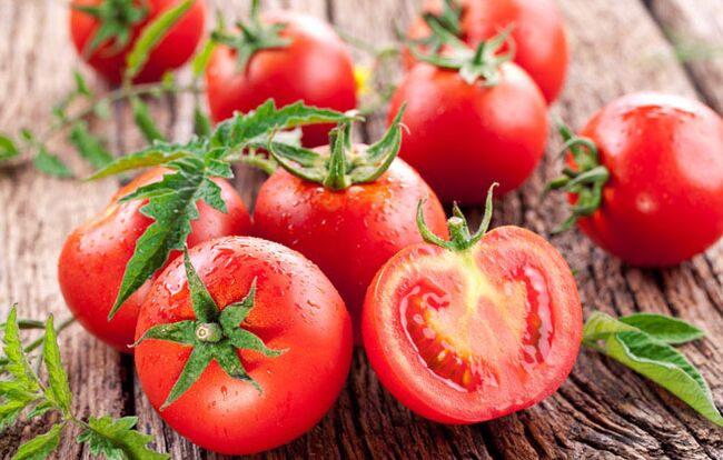 Tomatoes do an excellent job with inflammation and pain with varicose veins. 